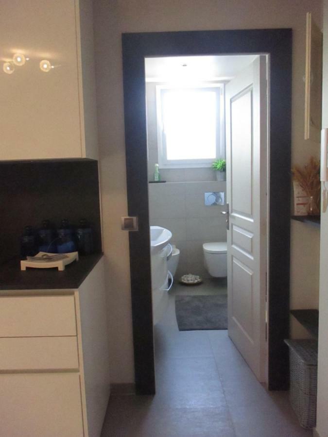 Cattleya - Rue Halevy * Niza